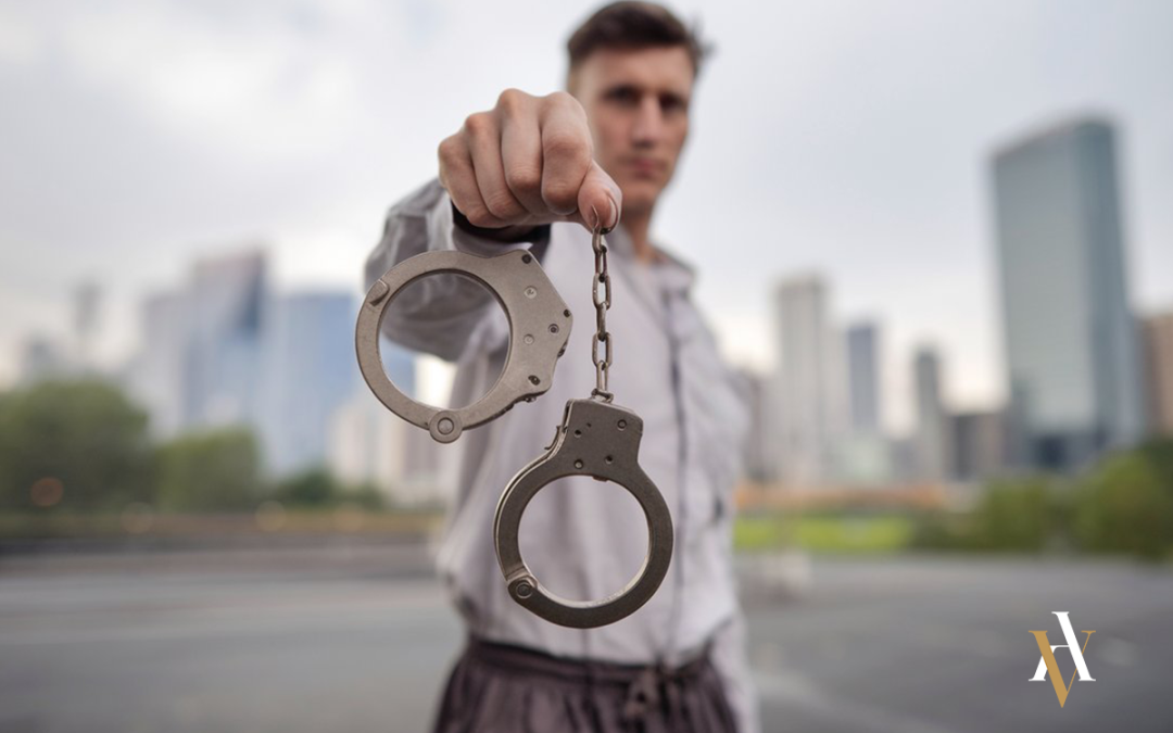 ¿Qué circunstancias atenuantes pueden reducir mi condena?